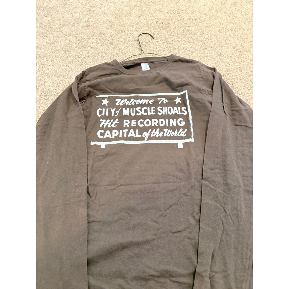 Gildan Brown Muscle Shoals Recording Capital Graphic L/S T-Shirt Womens M